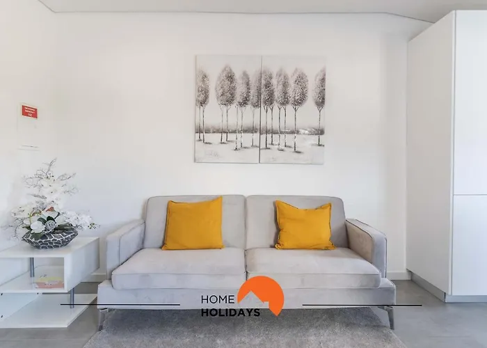 #110 T1 Almeida Garrett By Home Holidays
