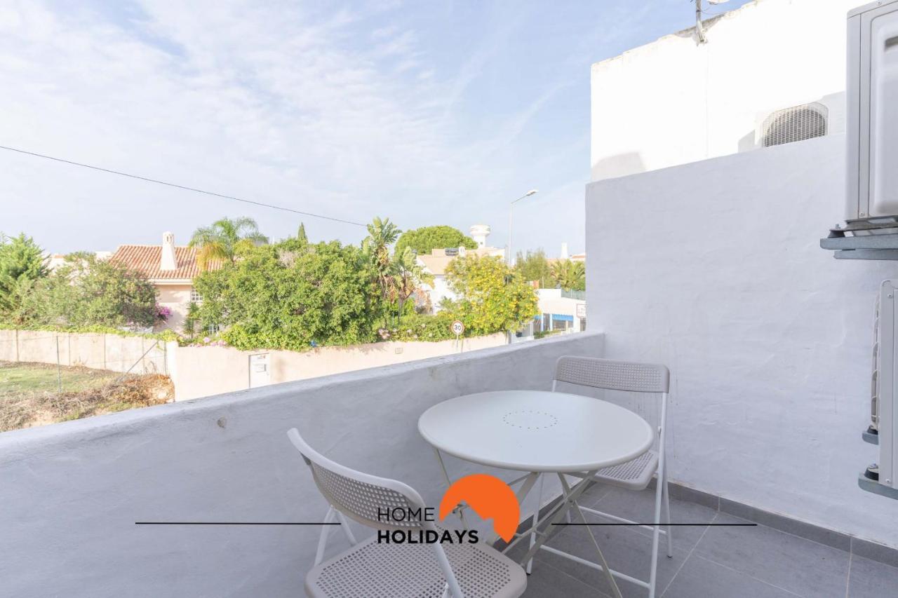 #110 T1 Almeida Garrett By Holidays Appartement